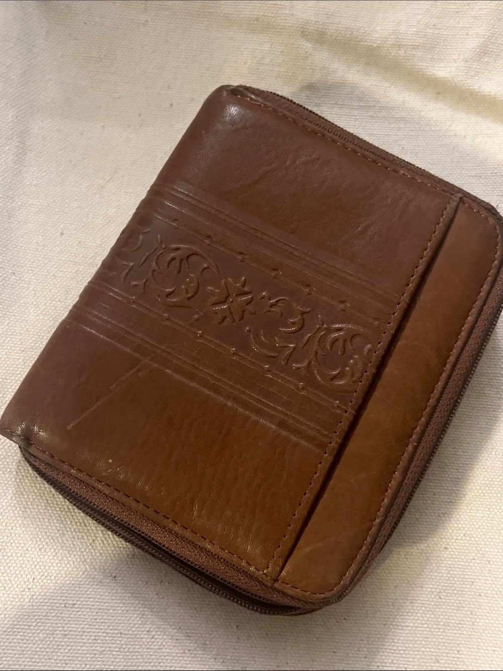 Men's Brown Leather Zip Wallet with Embossed Panel VTG wallet 110